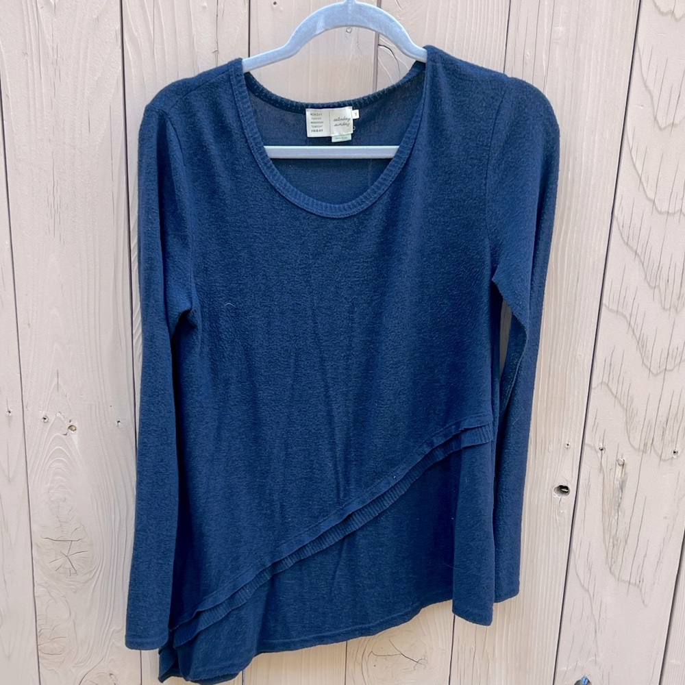 Super soft navy blue sweater